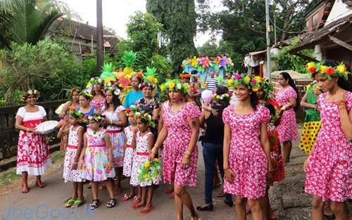 Traditional Dress of Goa [For Men & Women]