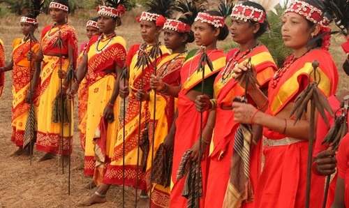 Traditional Dress of Madhya Pradesh [For Men & Women]